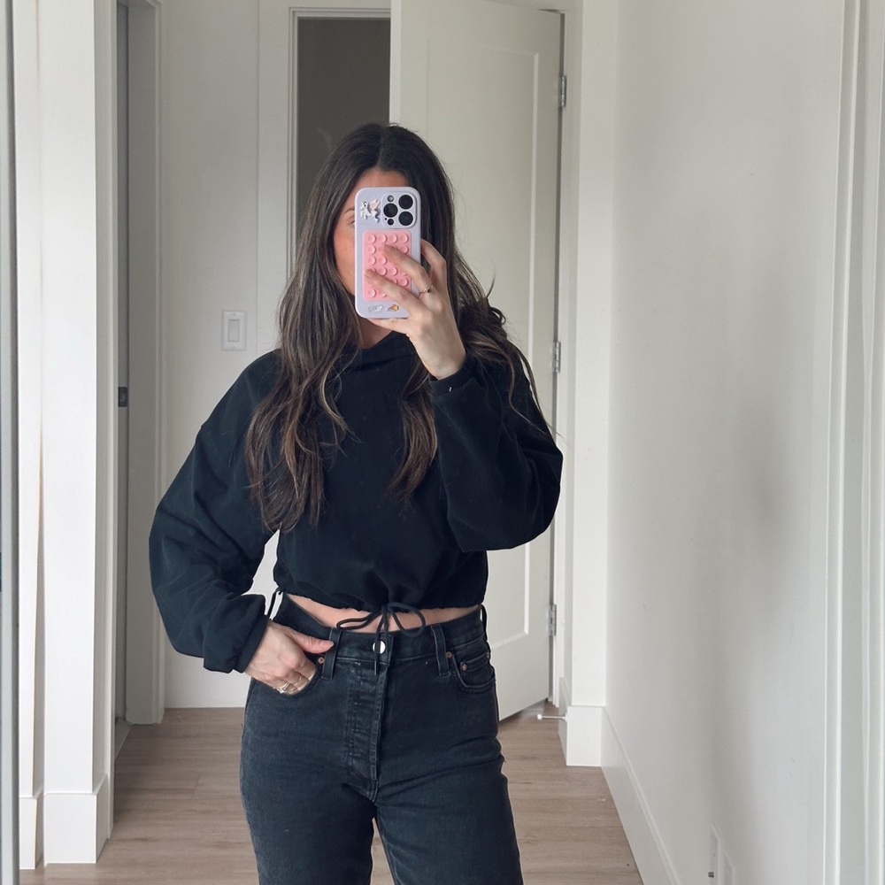 Aritzia Babaton Weekender Hoodie